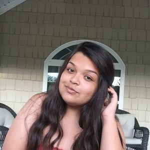 Meet your Posher, Mirna